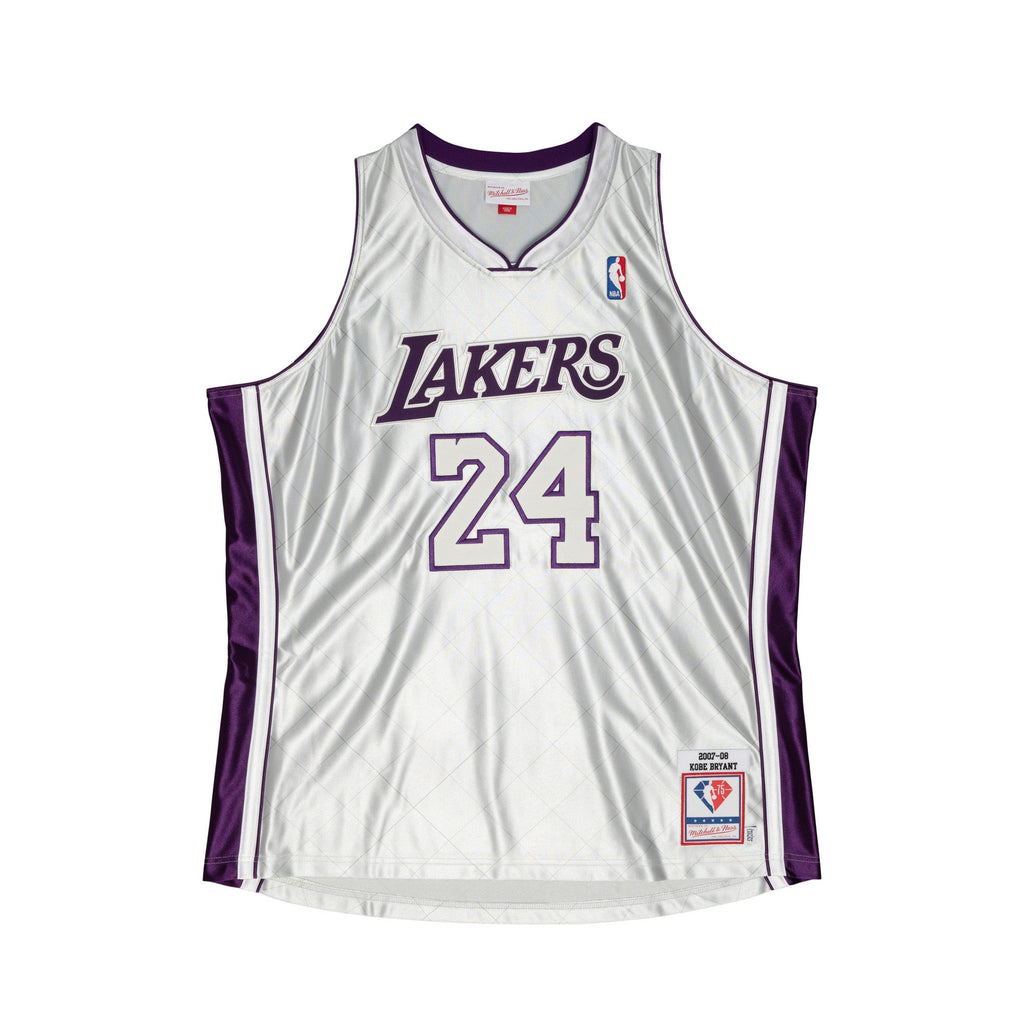 '07-08 Kobe Bryant Platinum Jersey Restock