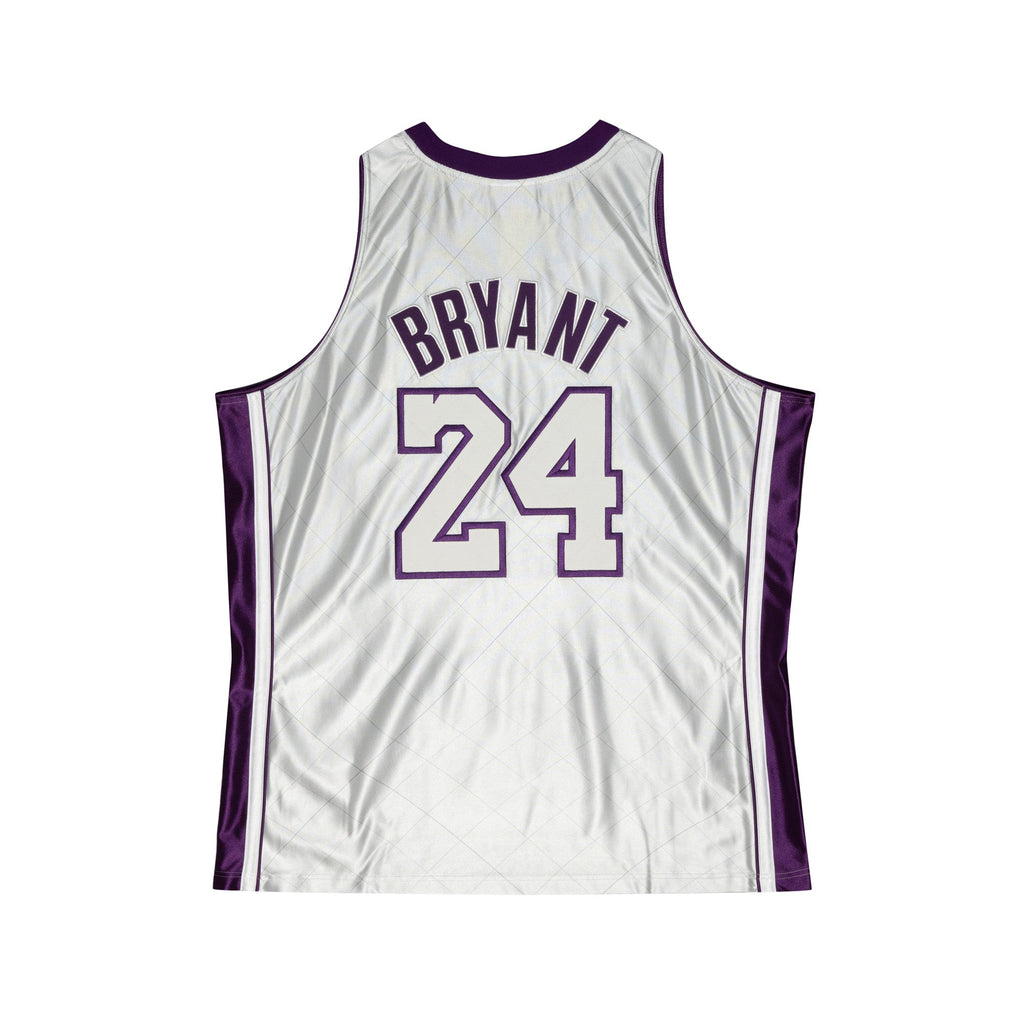 '07-08 Kobe Bryant Platinum Jersey Restock